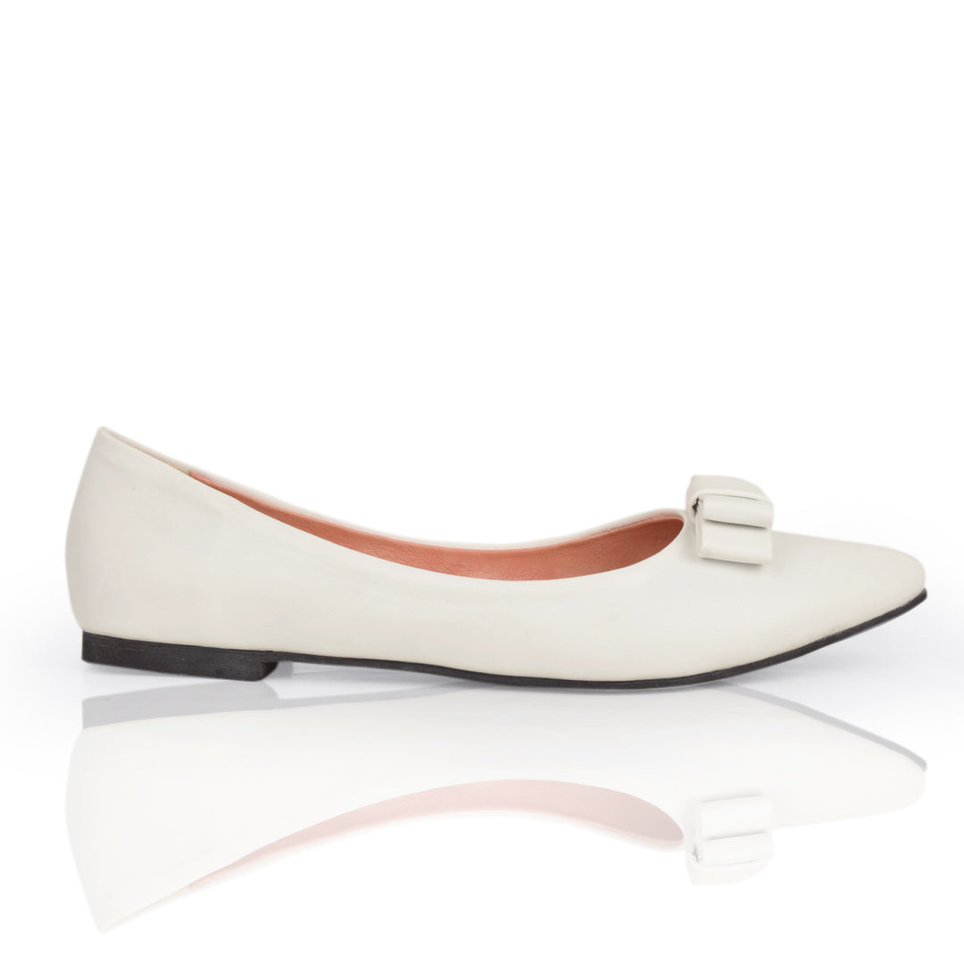 فلات مدبب بفيونكة