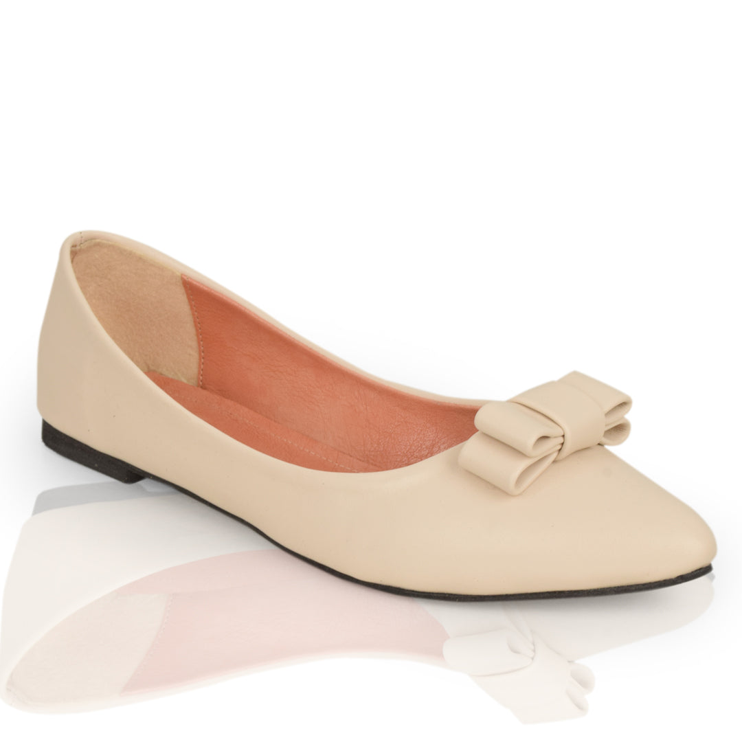 فلات مدبب بفيونكة