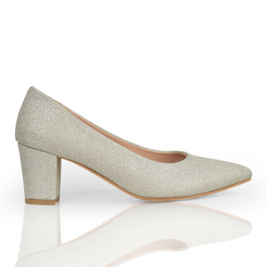 كعب كلاسيكي مدبب لامع