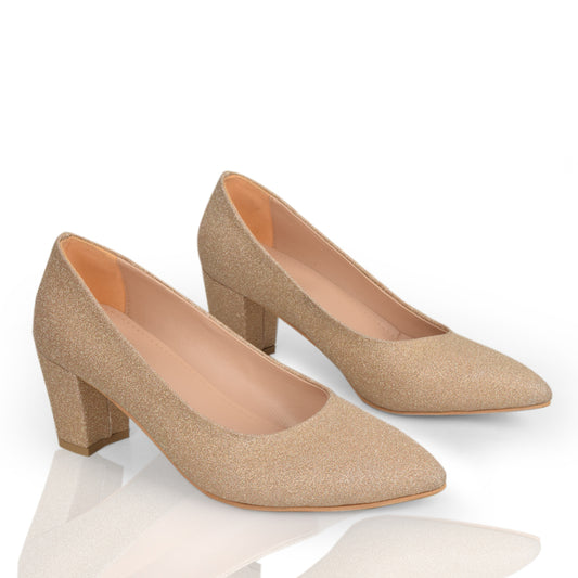 كعب كلاسيكي مدبب لامع